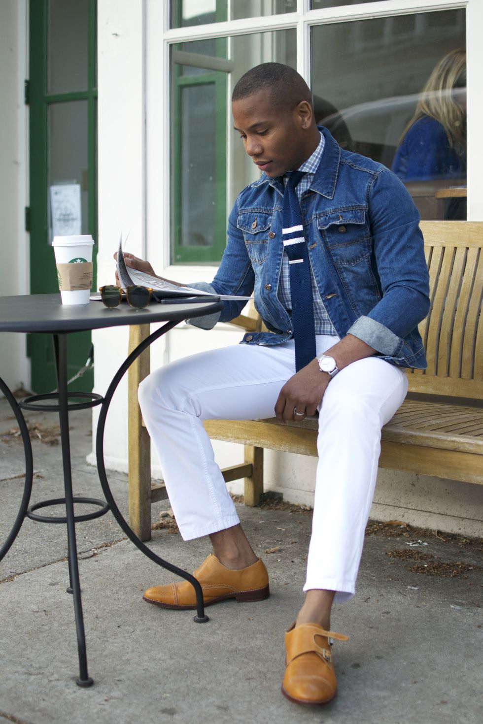 10 Best White Jeans Combinations for Men in 2024 with Photos